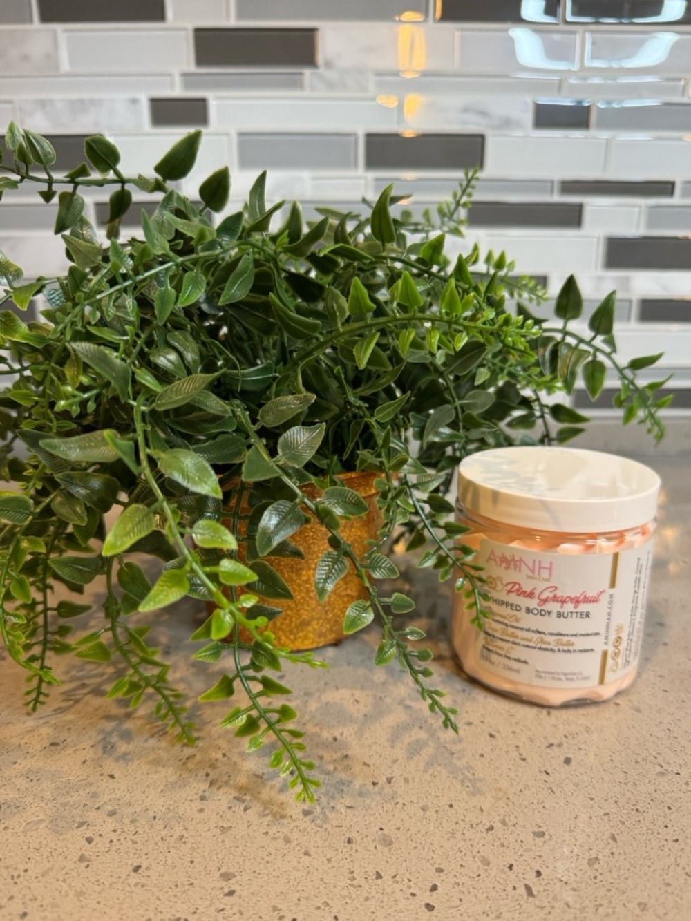 AMINNAH - Pink Grapefruit Whipped Body Butter